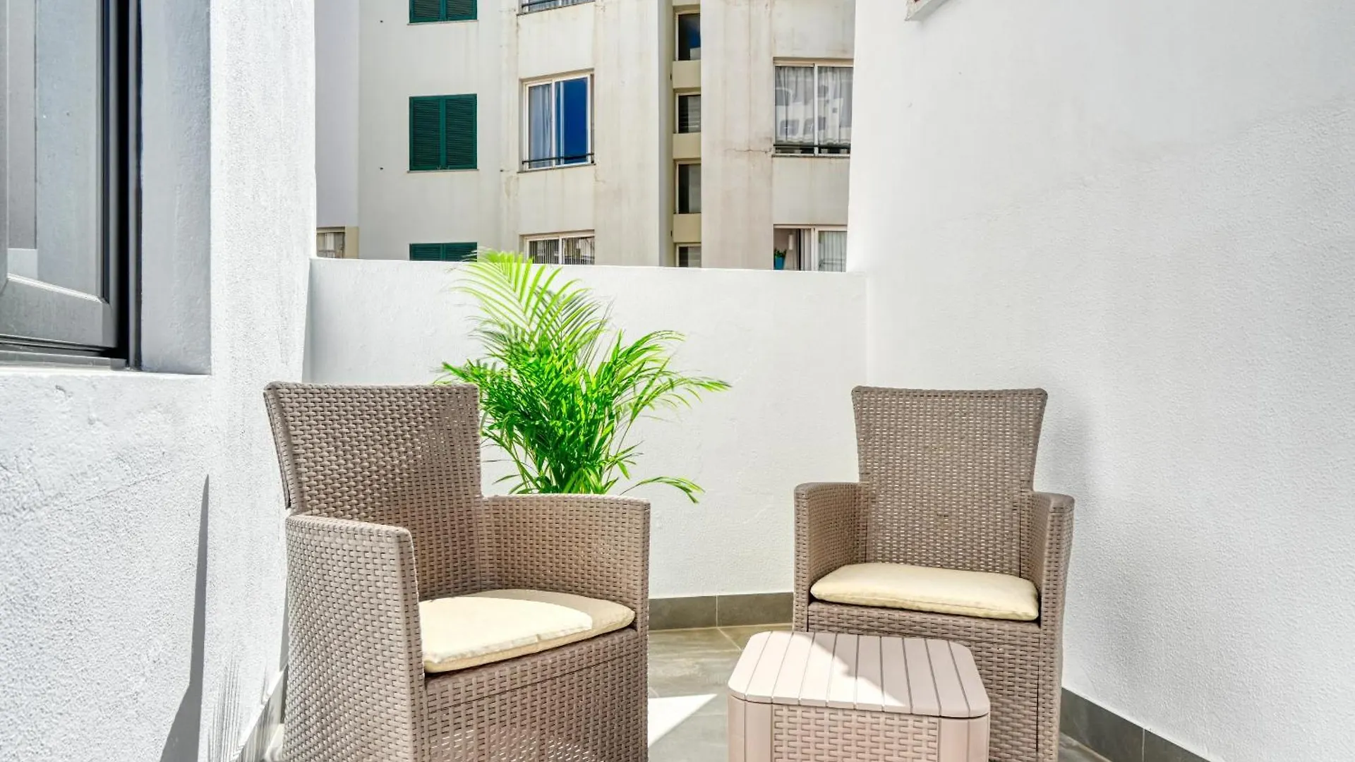 Beco Santa Emilia 1C, A Home In Madeira Funchal  Apartment
